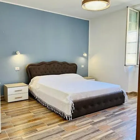 Апартаменты Nina's House